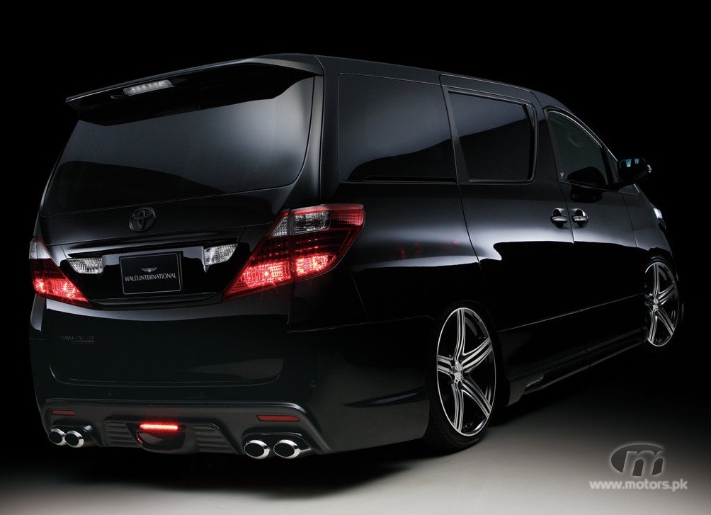 Toyota Alphard 2012 back view